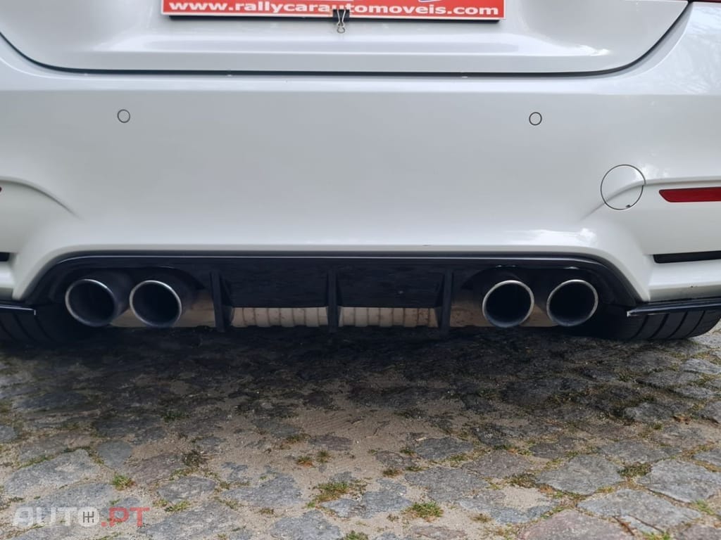 BMW M4 Auto