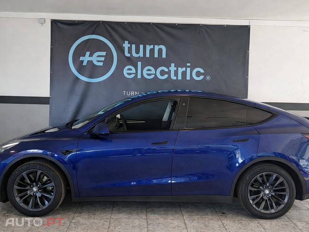 Tesla Model Y Long Range RWD