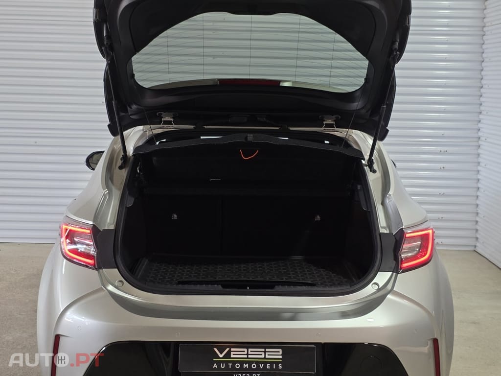 Toyota Corolla 2.0 Hybrid Exclusive