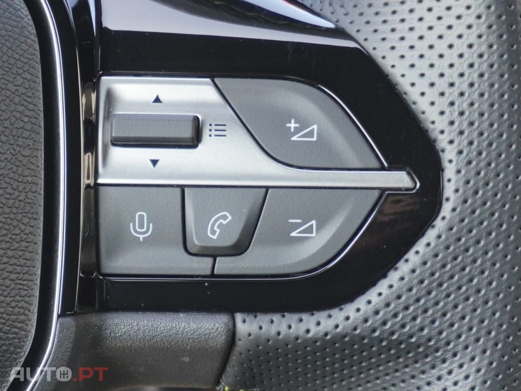 Peugeot 408 GT EAT8