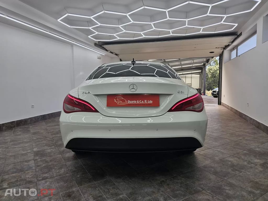 Mercedes-Benz CLA 180 d Urban