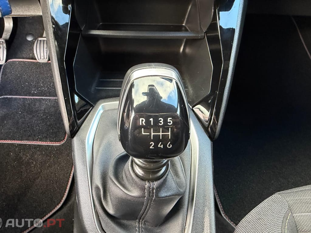 Peugeot 2008 1.2 PureTech Style