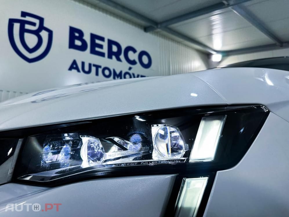 Peugeot 508 SW e-EAT8 225