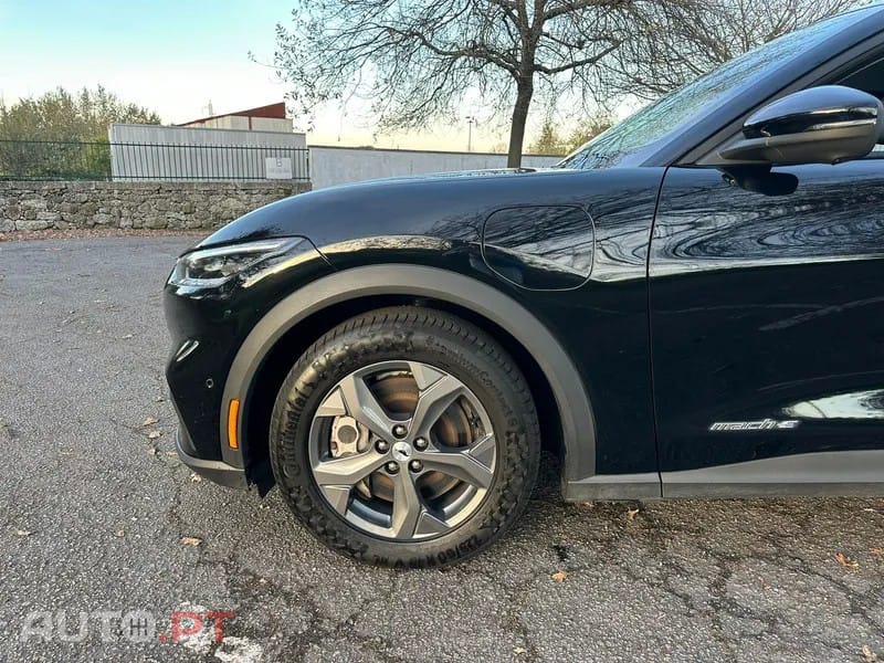 Ford Mustang Mach-E Standard