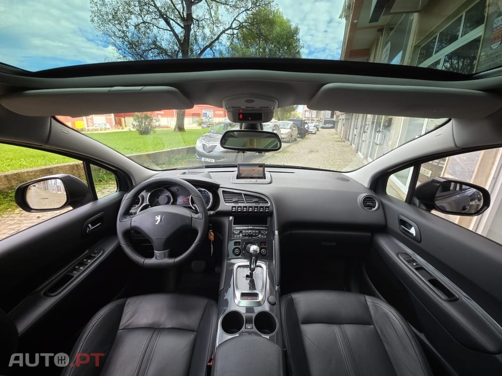 Peugeot 3008 1.6 e-HDi Executive CMP6