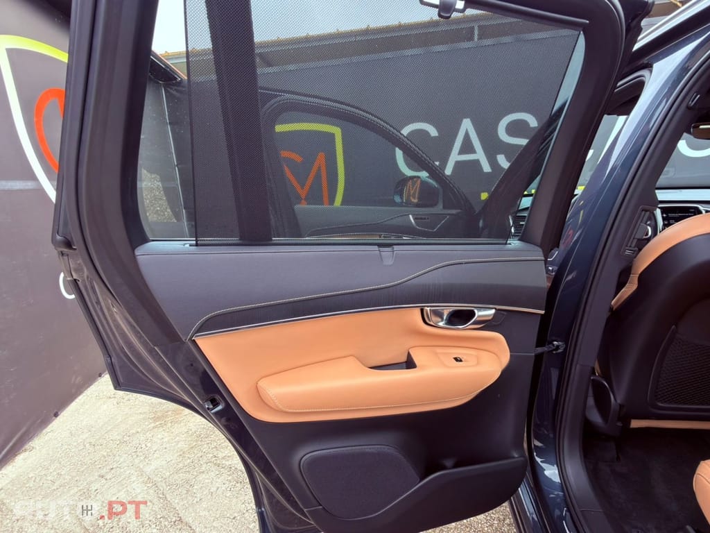Volvo XC90 2.0 T8 PHEV Inscription Expression AWD