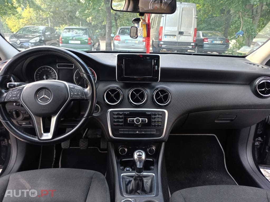 Mercedes-Benz 180 Sport