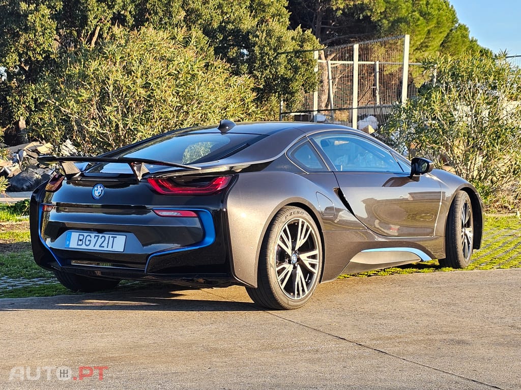 BMW i8 Standard