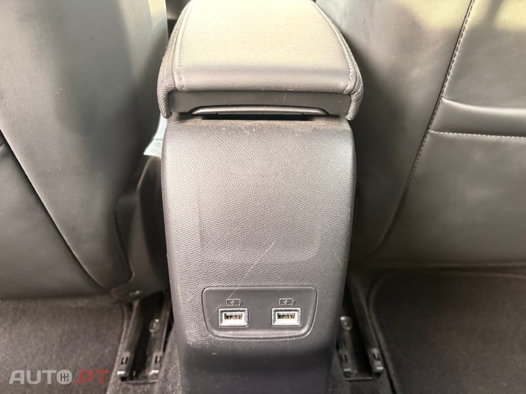 Peugeot 2008 1.5 BlueHDi Allure Pack