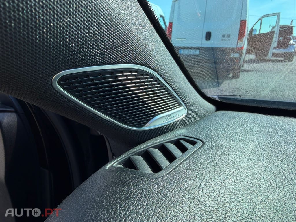 Mercedes-Benz A 35 AMG A35 S