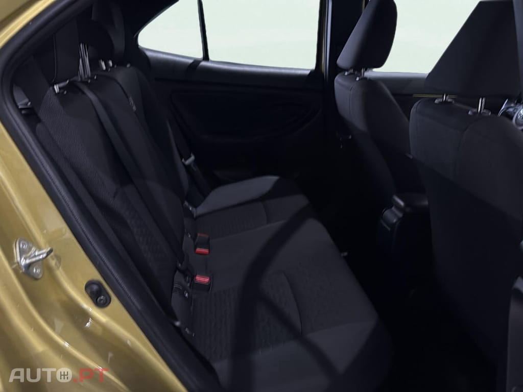 Toyota Yaris Cross 1.5 HDF Square Collection