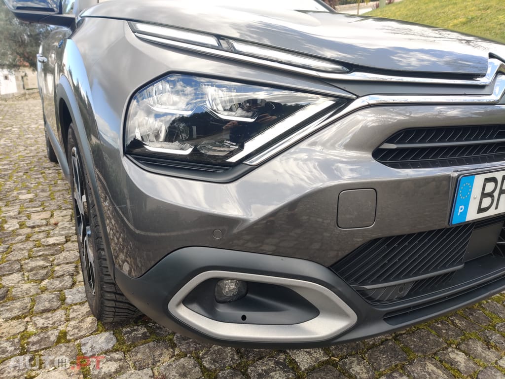 Citroen e-C4 SHINE PACK