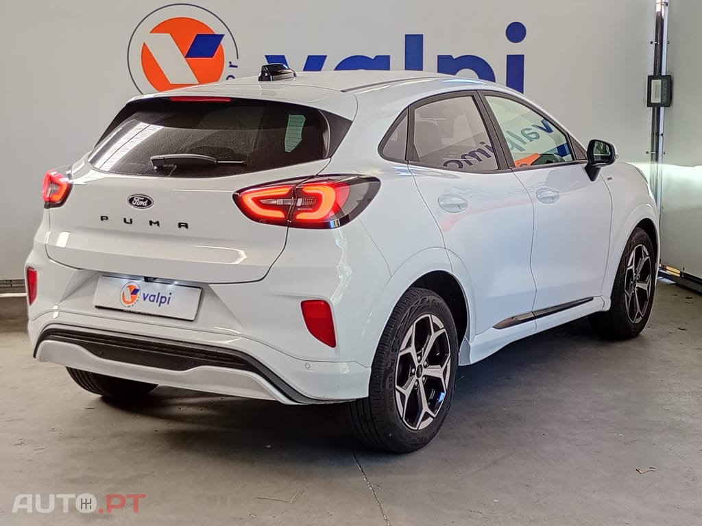 Ford Puma 1.0 EcoBoost mHEV ST-Line