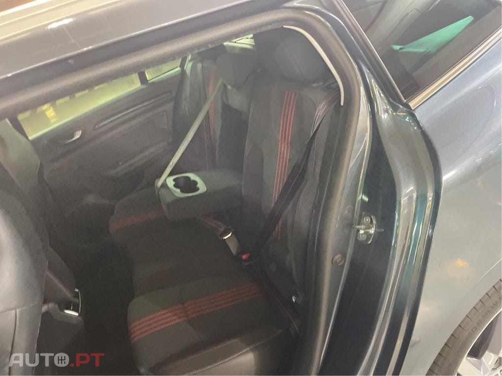 Renault Mégane Sport Tourer 1.3 TCe R.S. Line EDC