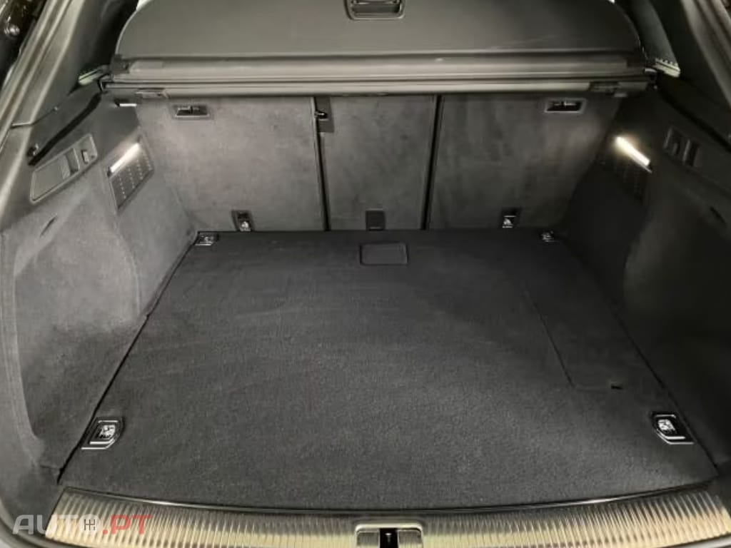 Audi Q5 I.V.A DEDUTÍVEL  50 TFSI e S line 