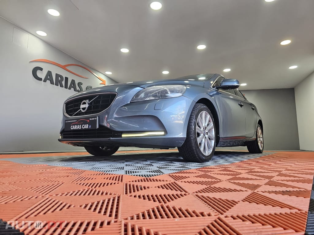 Volvo V40 1.6 D2 Momentum