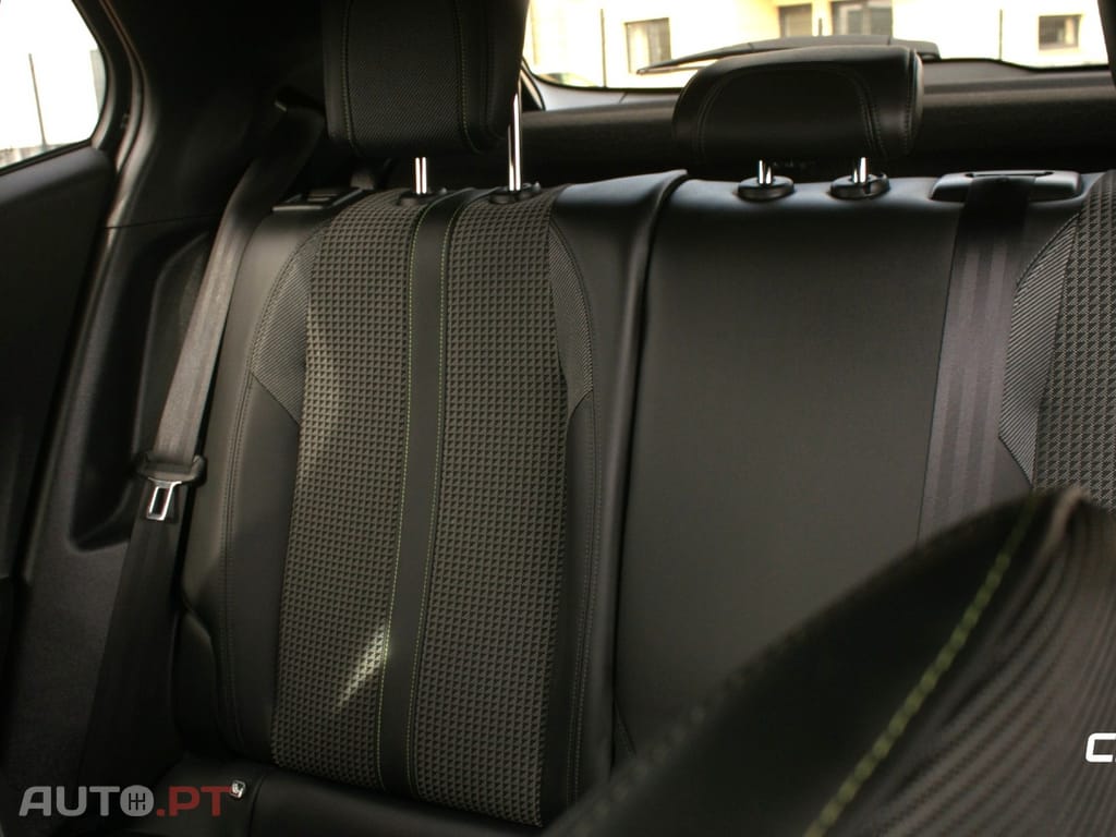 Peugeot 2008 1.5 BlueHDi GT Line EAT8