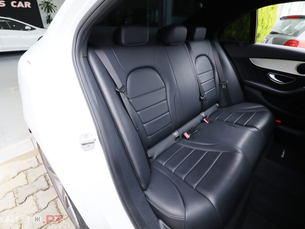 Mercedes-Benz C 300 BlueTEC Hybrid AMG Line