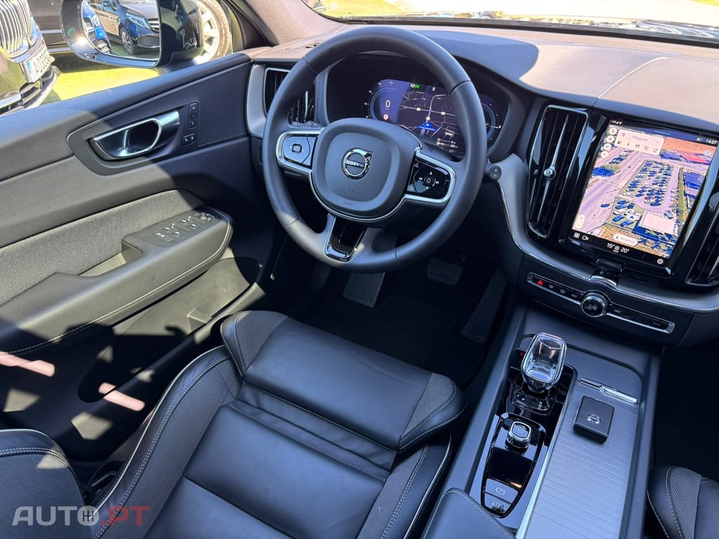 Volvo XC60 2.0 T6 PHEV Black Edition AWD