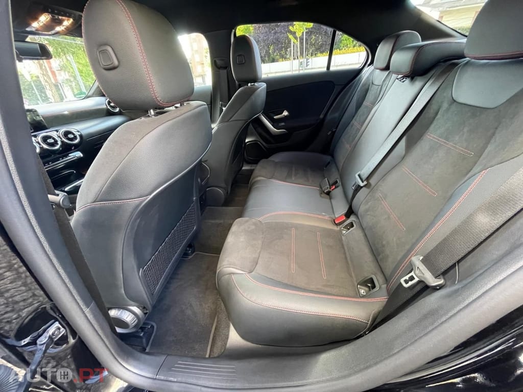 Mercedes-Benz A 250 e AMG Line