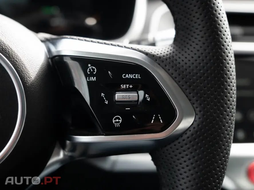 Jaguar I-Pace EV400 AWD SE