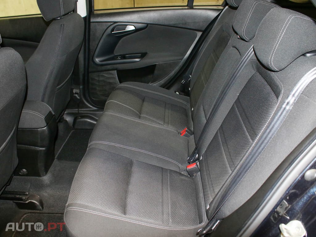 Fiat Tipo 1.3 M-Jet Lounge Tech