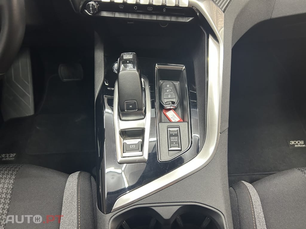 Peugeot 3008 1.2 PureTech Allure EAT8