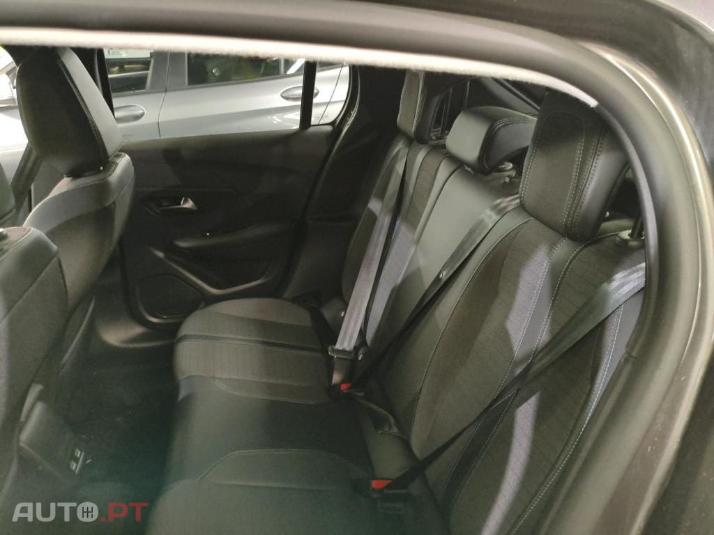 Peugeot 208 1.2 PureTech Allure Pack