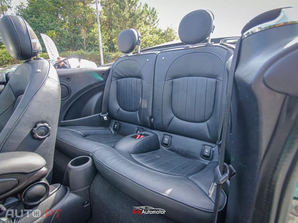 MINI Cabrio Cooper S Auto Desportiva