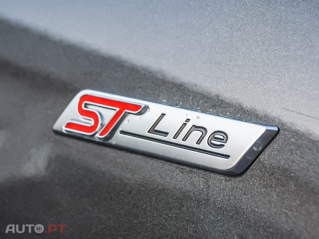 Ford Focus SW 1.0 EcoBoost ST-Line