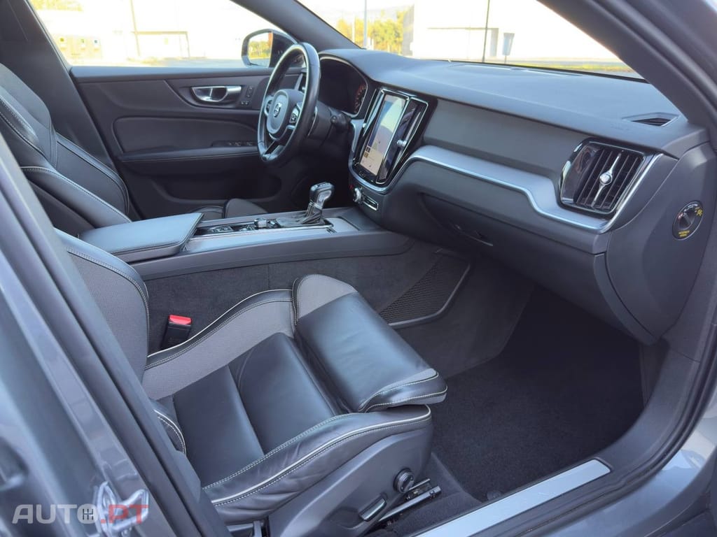 Volvo V60 2.0 D4 R-Design Geartronic