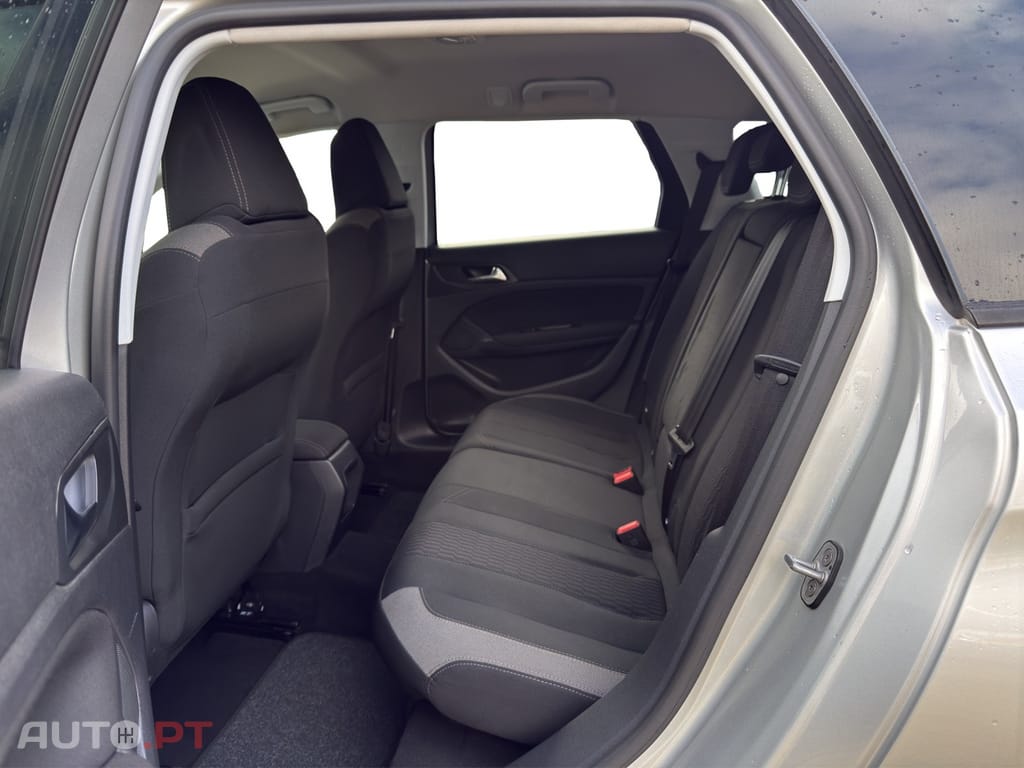 Peugeot 308 SW 1.6 BlueHDi Style J17