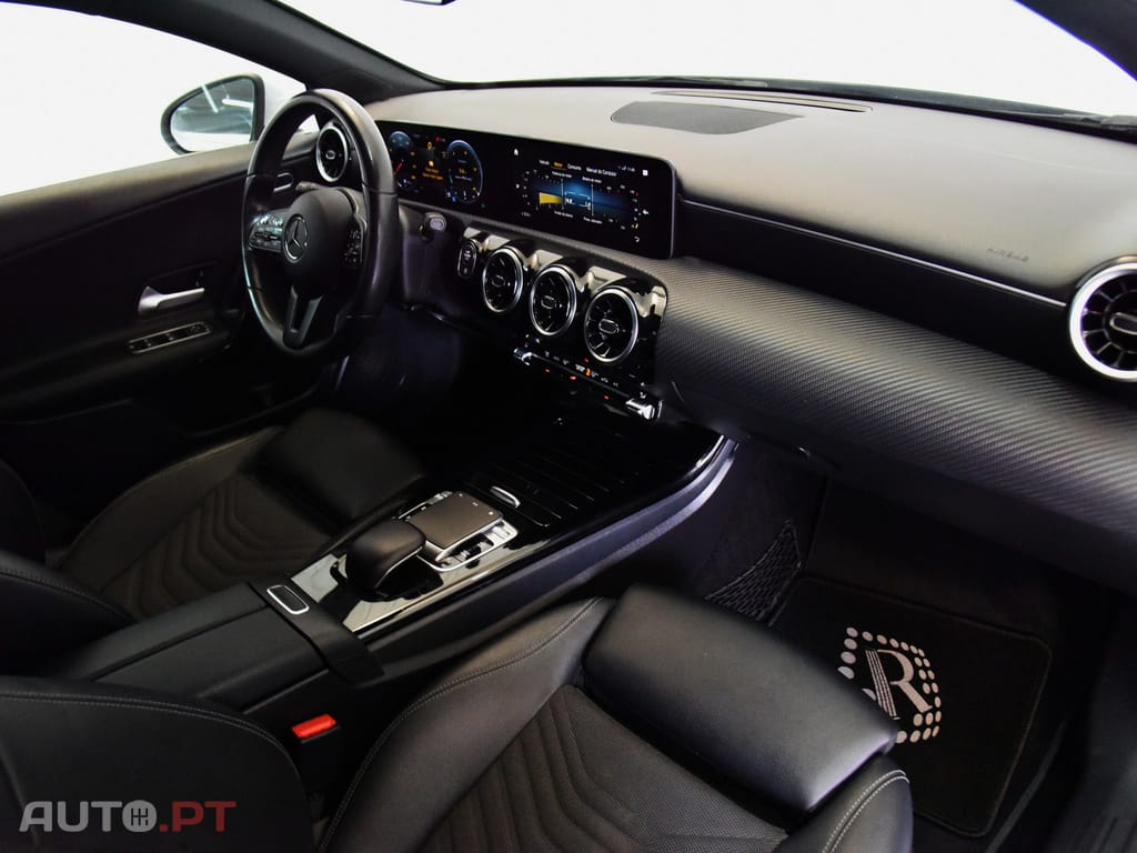 Mercedes-Benz A 180 D AUTO. SEDAN