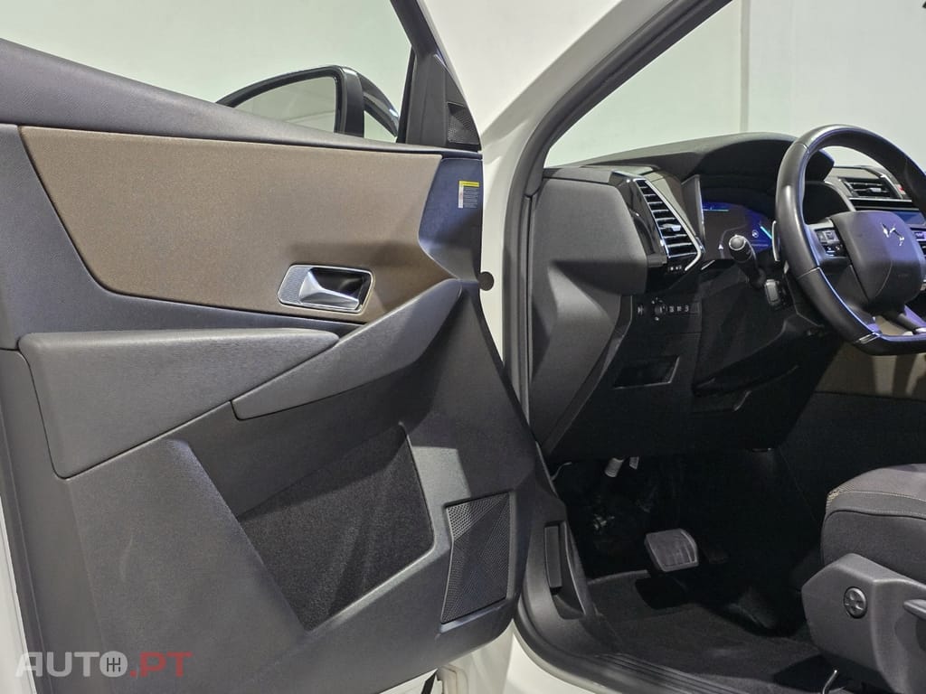 DS DS7 Crossback E-Tense Bastille+ EAT8