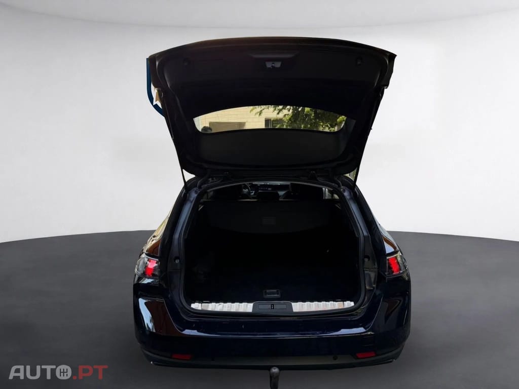 Peugeot 508 SW 1.2 EAT8 Business — fotografia 37
