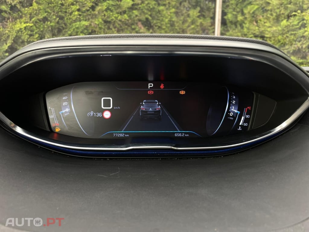 Peugeot 3008 1.2 PureTech I-Cockpit Navi EAT8