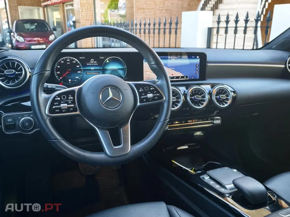 Mercedes-Benz A 250 e 8G-DCT Progressive Advanced