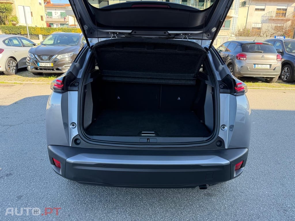 Peugeot 2008 1.2 PureTech Allure