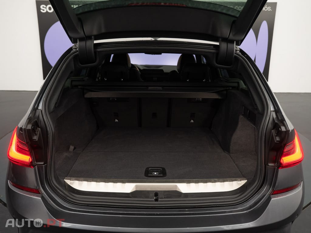 BMW 330 e Pack M Auto