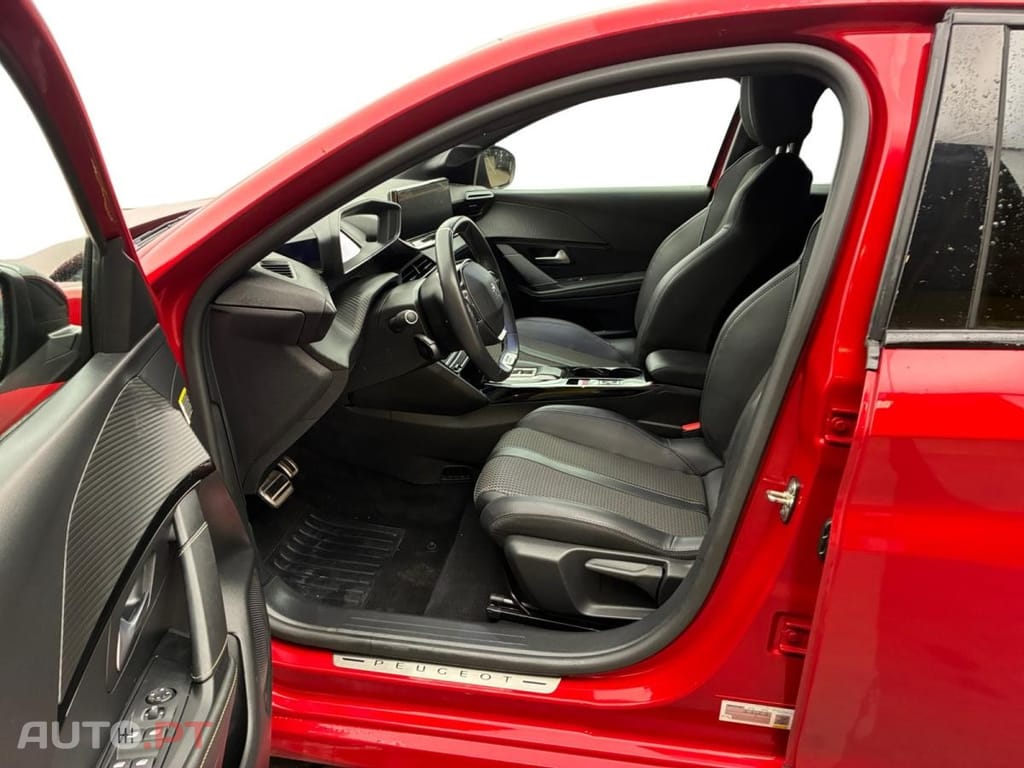 Peugeot E-208 50 kWh GT