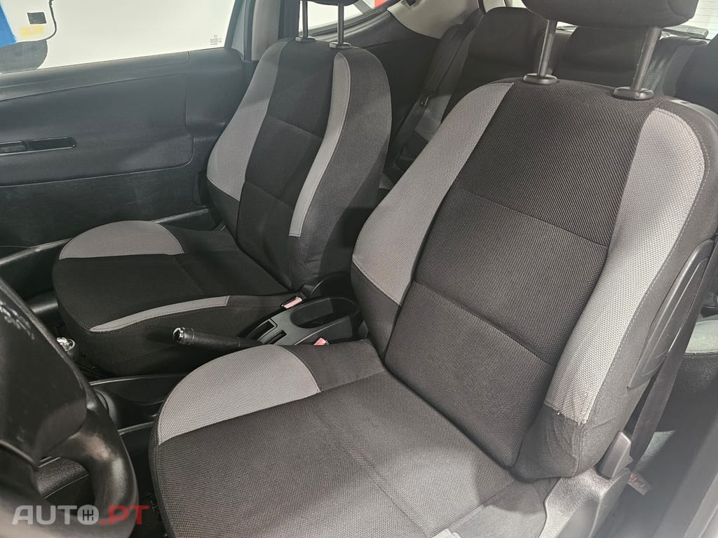 Peugeot 207 1.4 16V