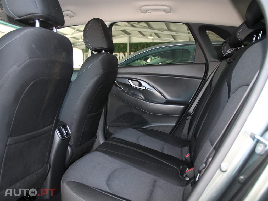 Hyundai i30 1.0 T-GDi Style — fotografia 6