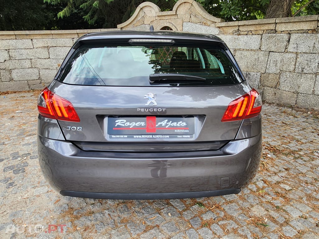 Peugeot 308 1.5 BlueHDi Business Line