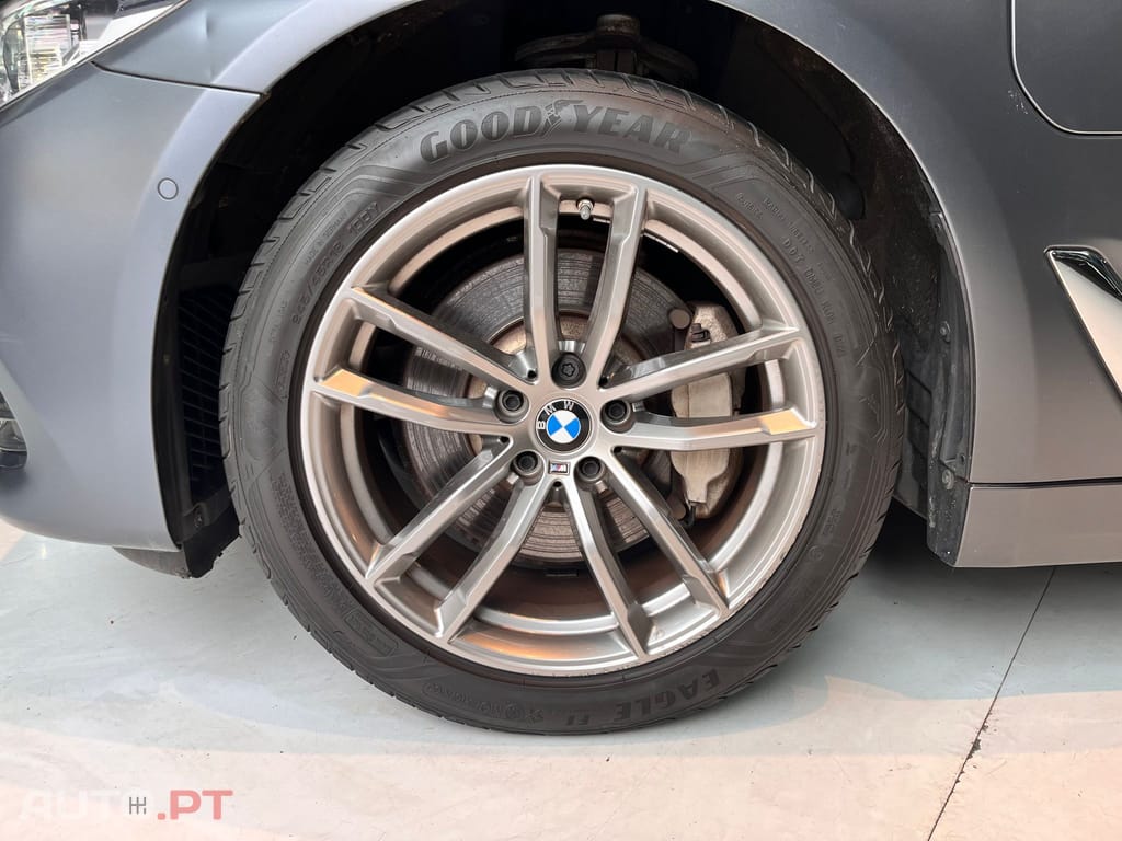 BMW 530 iPerformance 