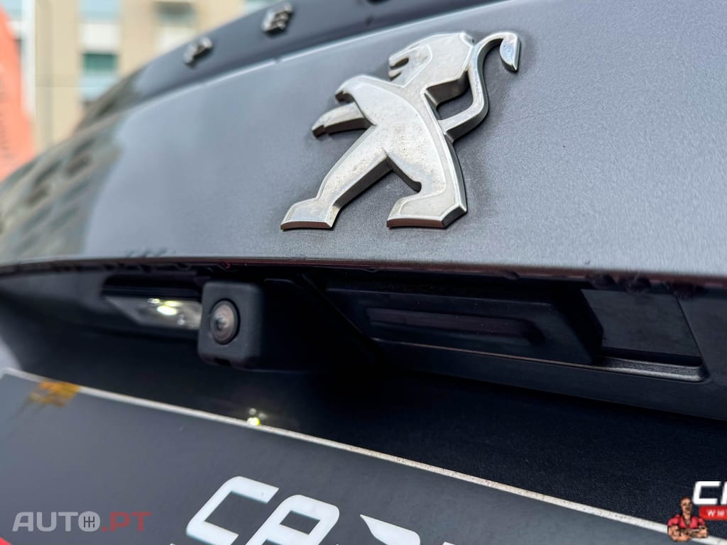 Peugeot 2008 1.5 BlueHDi Allure Pack