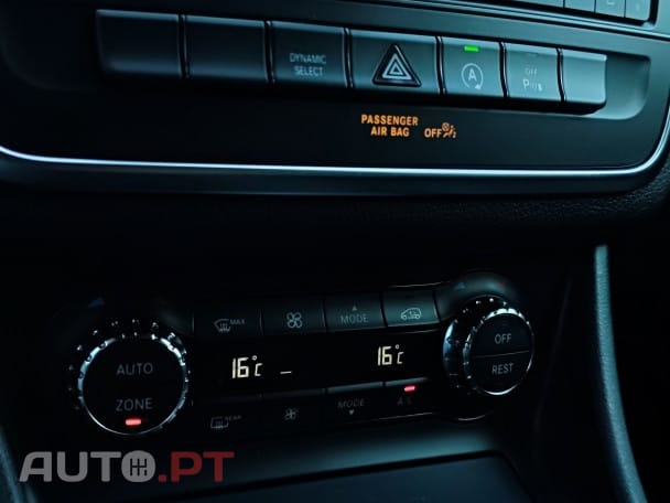Mercedes-Benz GLA 180 d 7G-DCT Urban