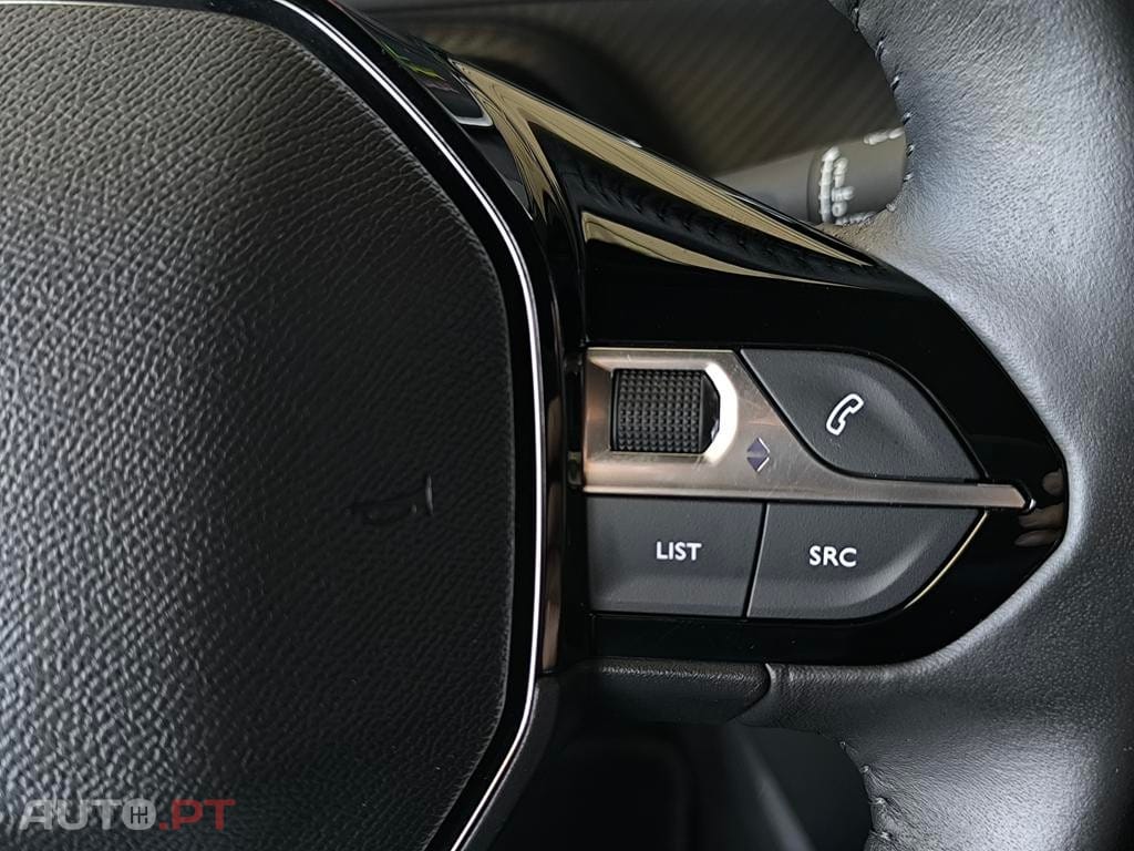 Peugeot E-2008 54 kWh Active