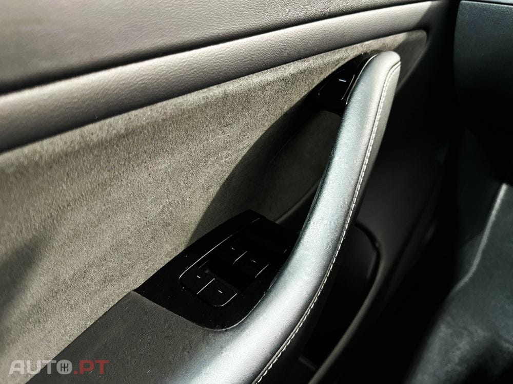 Tesla Model 3 Long-Range Dual Motor AWD