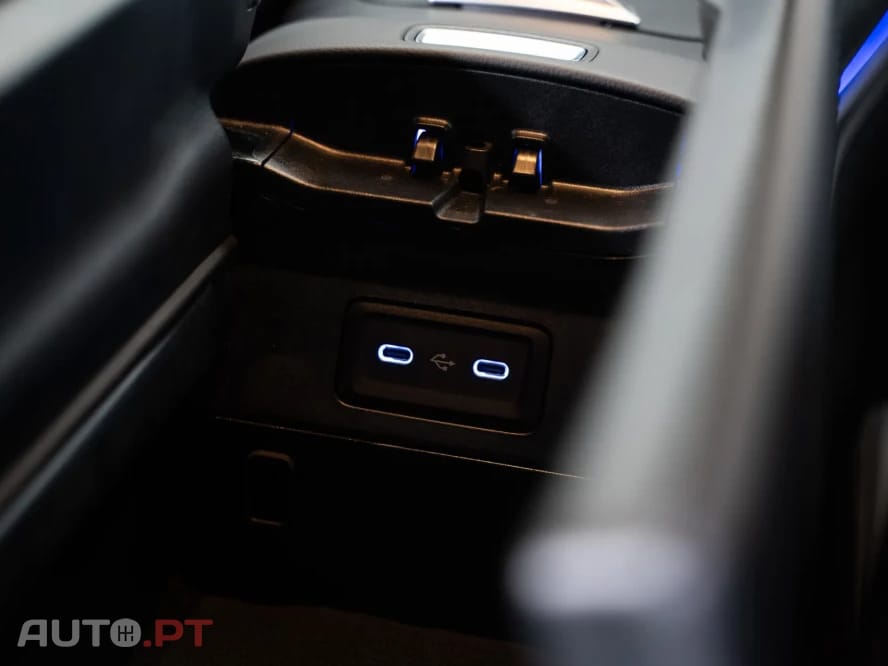 Mercedes-Benz E 300 9G-TRONIC AMG Line