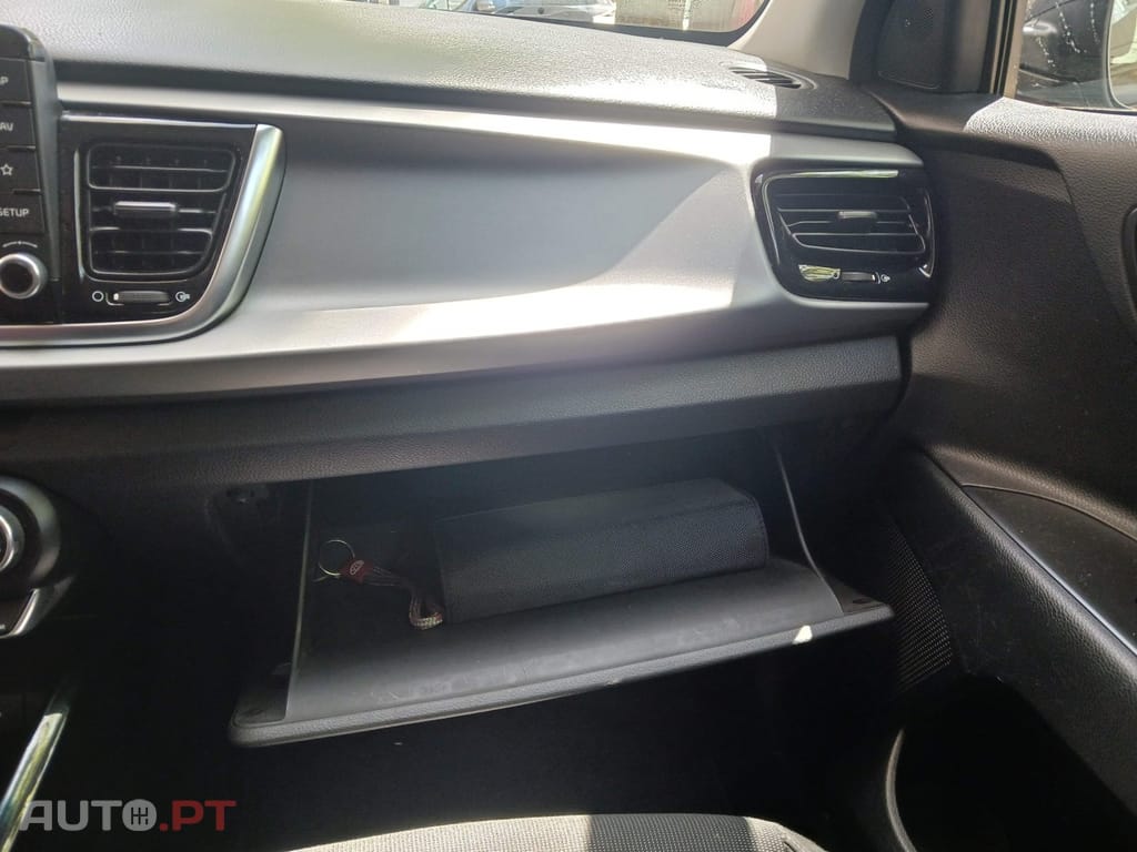 Kia Rio 1.0 T-GDI Drive